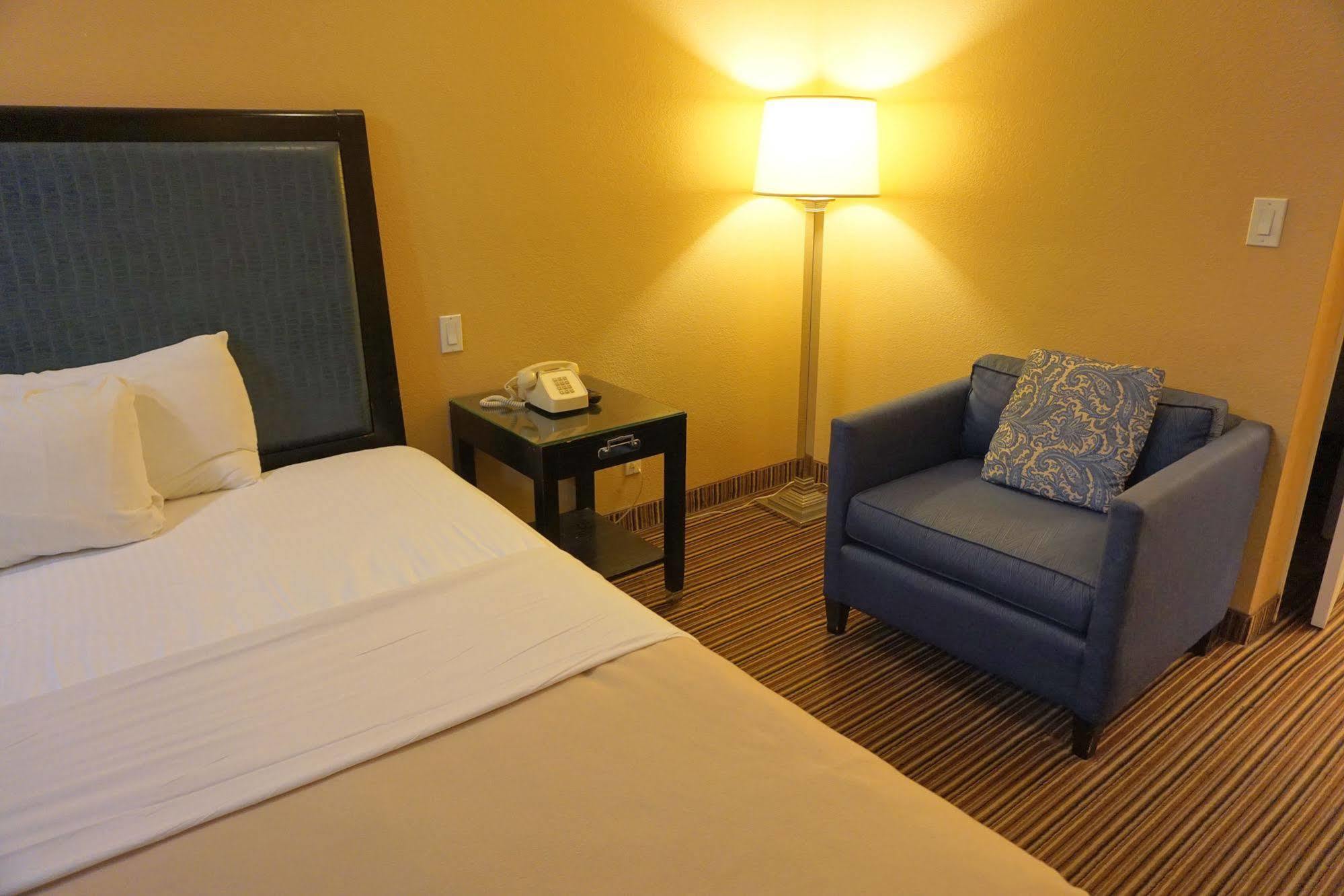 Hollywood Express South Motel 2*