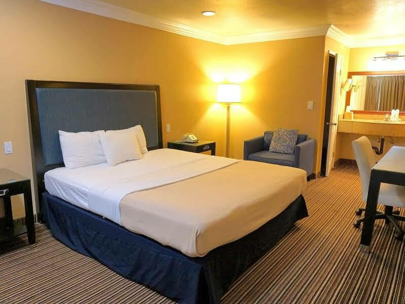 Hollywood Express South Motel 2*